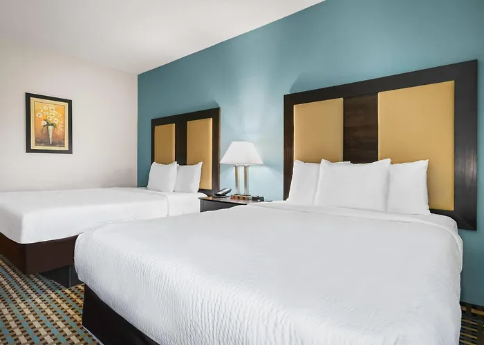 La Quinta By Wyndham Stonington-Mystic Area